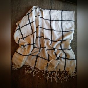 Ann Taylor LOFT Ivory Black Plaid Shaw Cardigan